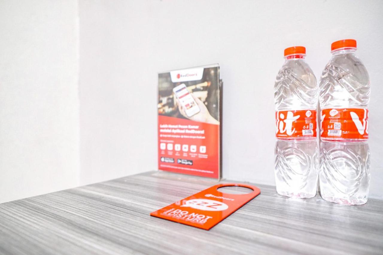 Reddoorz @ Citraland Surabaya Hotel Екстериор снимка