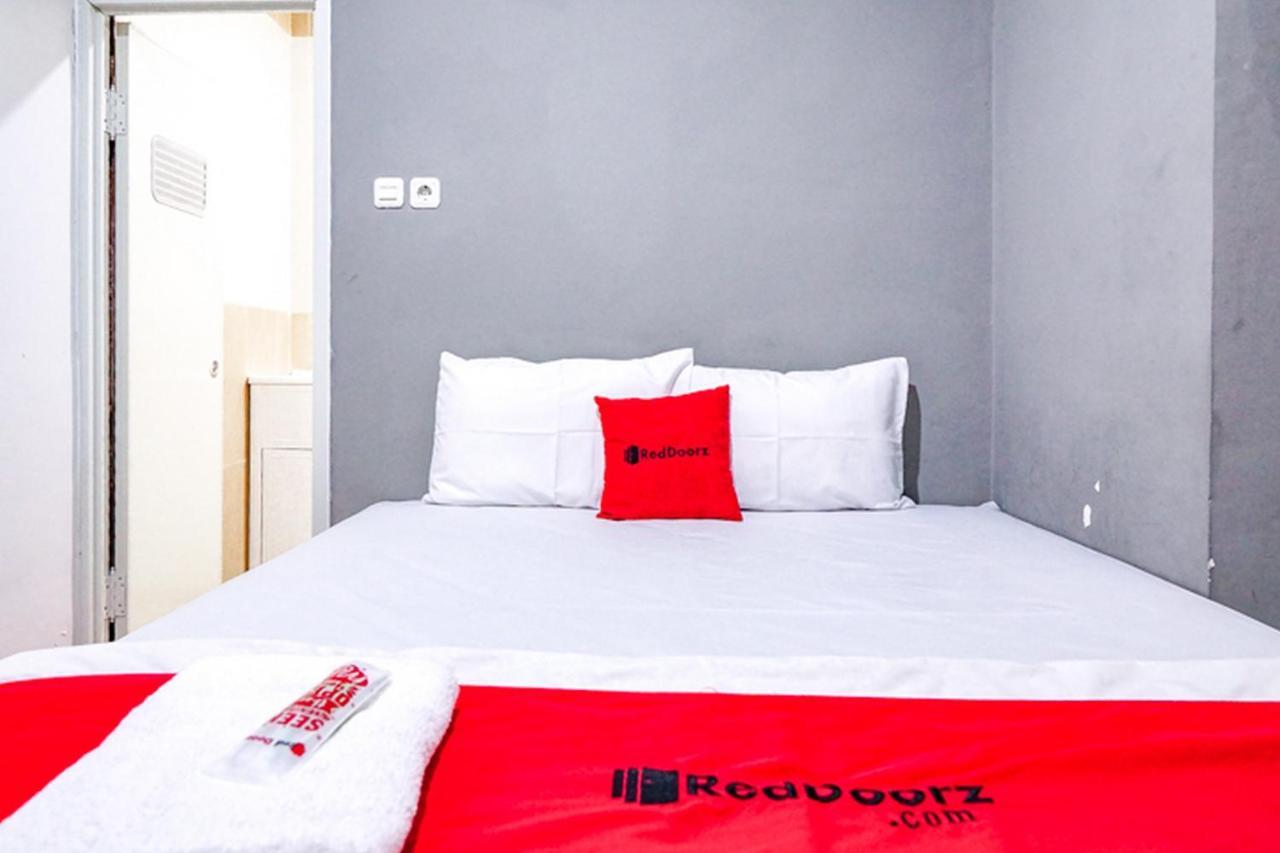 Reddoorz @ Citraland Surabaya Hotel Екстериор снимка